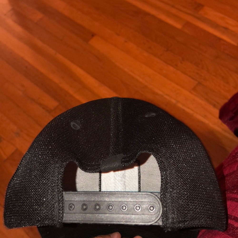 Authentic adidas hat - Picture 4 of 4